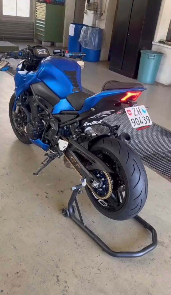 Kawasaki Strasse: Kawasaki Z900 – Gebraucht aus Zürich von Gaja93 1