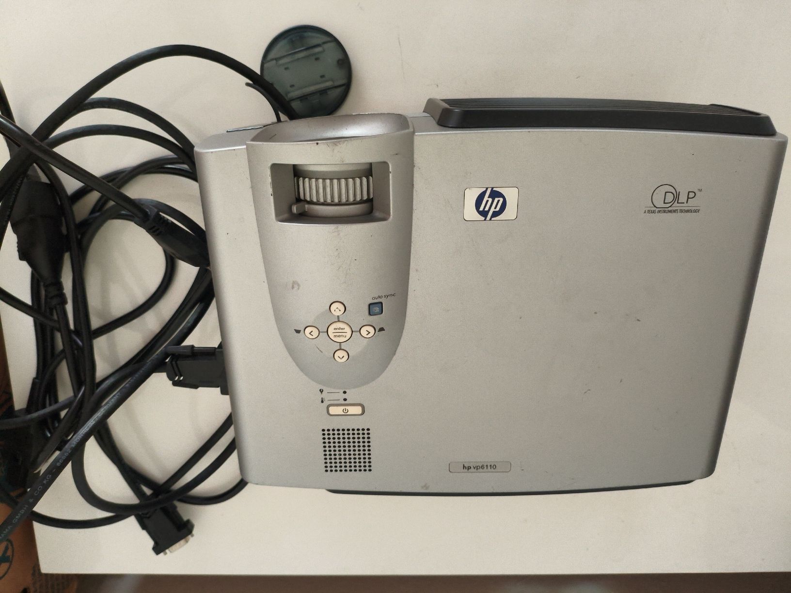 Hewlett Packard Videoprojektoren: Beamer hp vp6110 – Gebraucht aus Stans von thomin8989