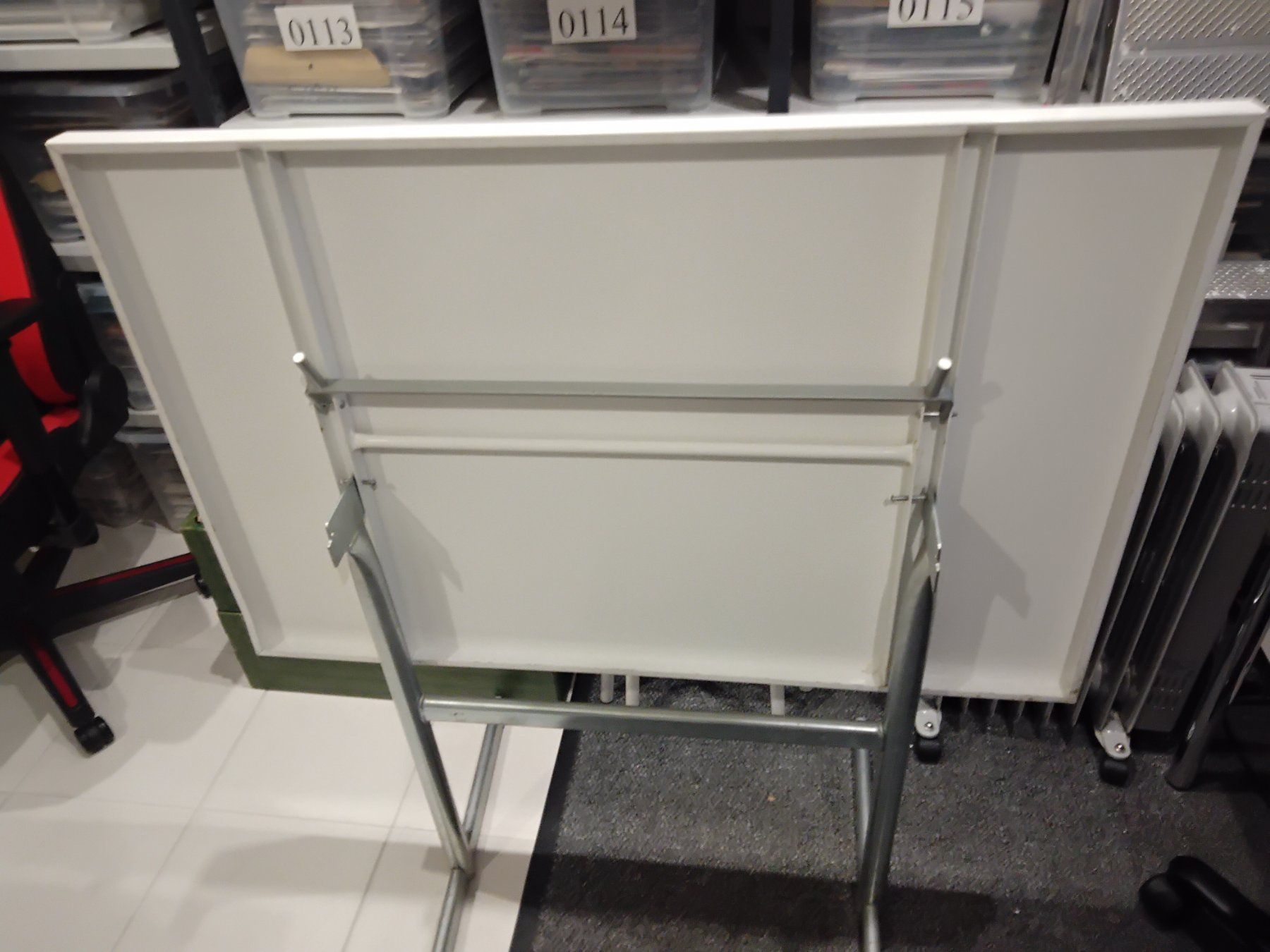 Tavoli: Schaffner Tisch Blech Klapptisch 100*65 – Usato da Oetwil am See venduto da Eland 4