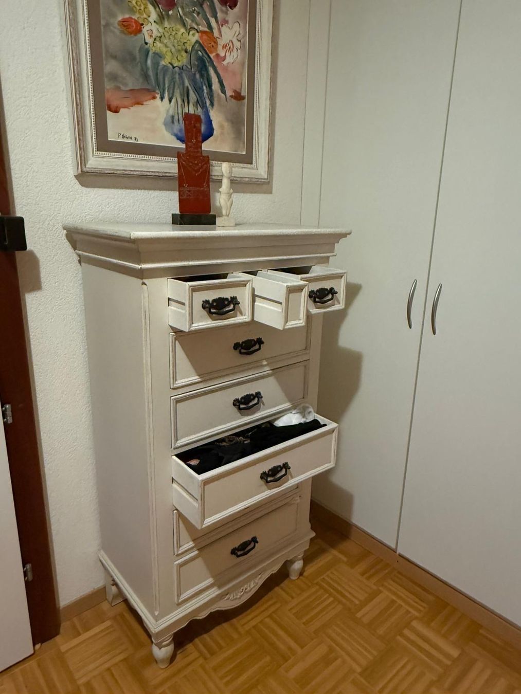Kommoden: Commode à tiroirs + petite table offerte – Gebraucht aus Bellevue von nic_r2fh 1