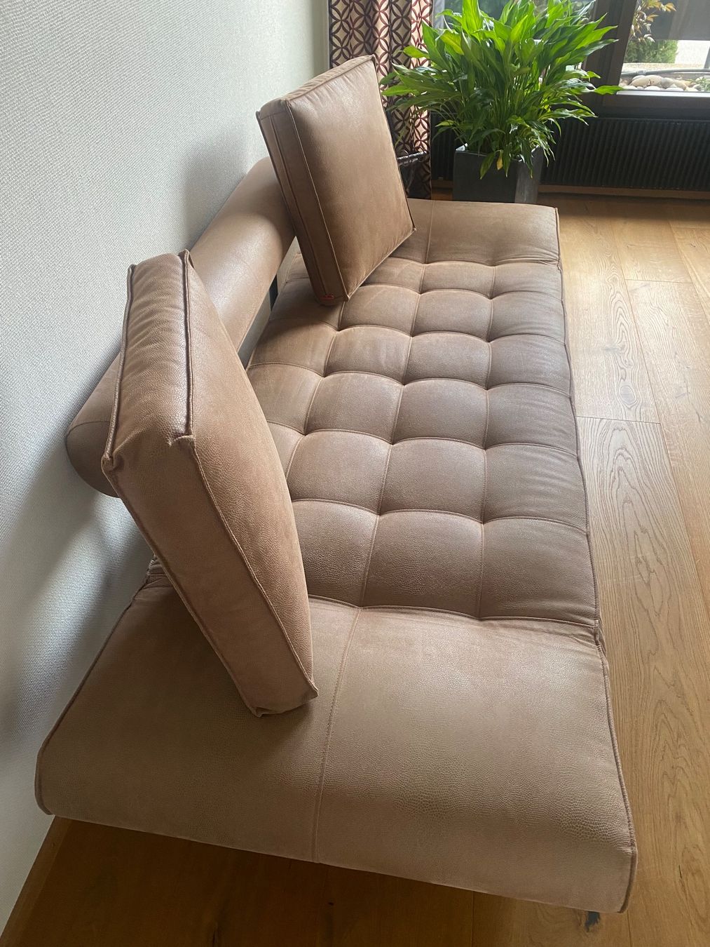 Divani: Schlafsofa Similileder beige Design Dänemark / Canapé-lit – Usato da Gümligen venduto da Xochitl