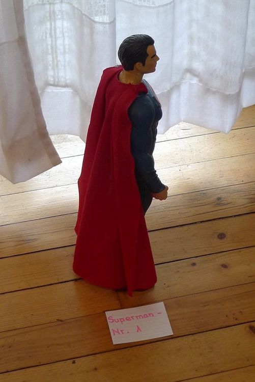 Statuette: Superman-Nr.1 – Usato da Bern venduto da bn1640 1