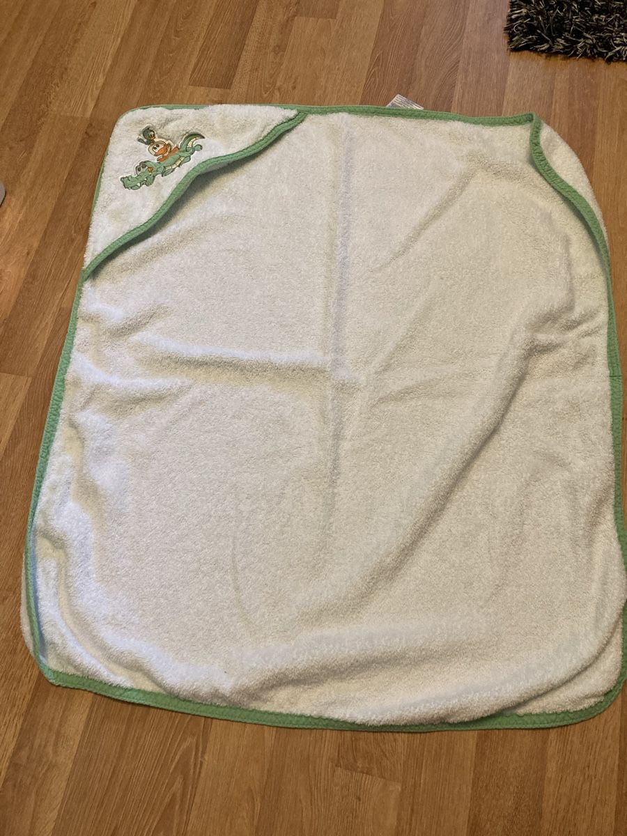 Serviettes de bain: Baby Kaputzen Badetuch – D'occasion à Emmenbrücke par JJ_89 1