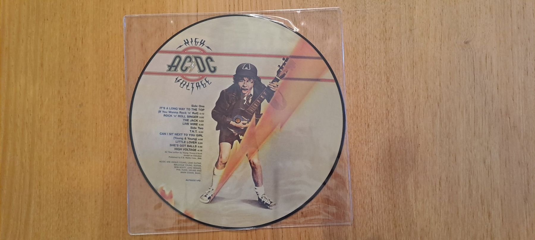 Dischi in vinile: AC/DC  Vinyl – Nuovo (secondo la descrizione) da Bitsch venduto da jajo79076 4