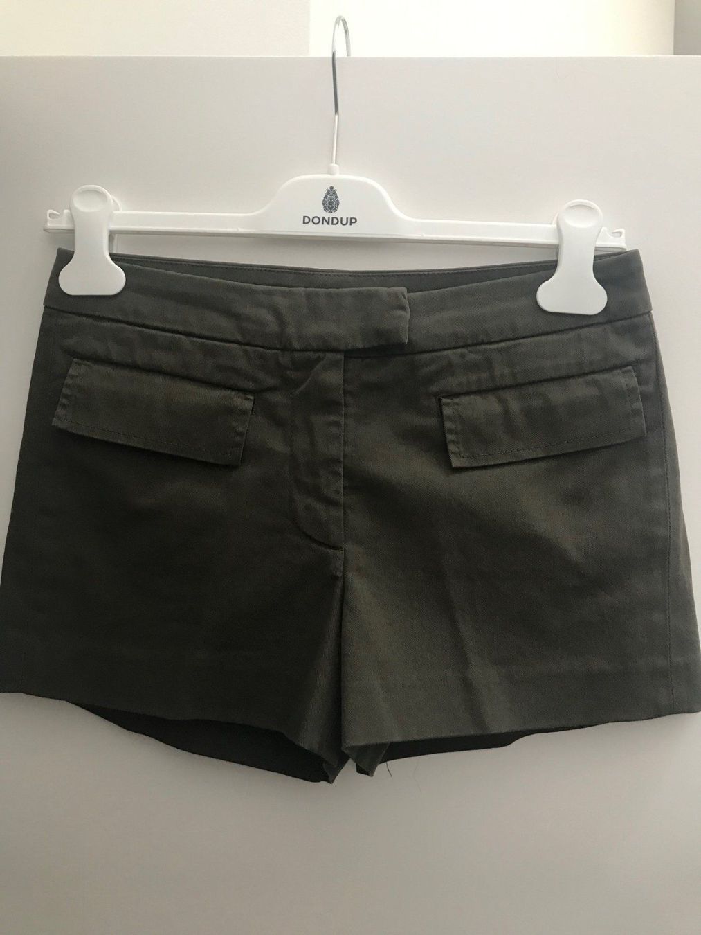 Dondup Pantaloni: Dondup Shorts, grün, GR. IT 40 – Usato da Kilchberg venduto da boudoir076 5