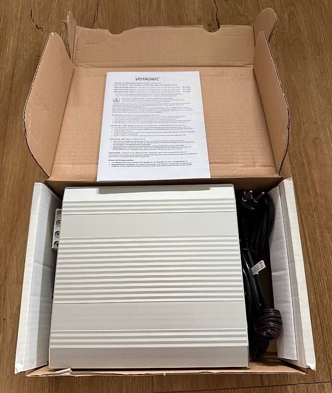 Alimentazione elettrica: VBCS Triple - Votronic - 250 Watt – Usato da Berneck venduto da Rhimi 2