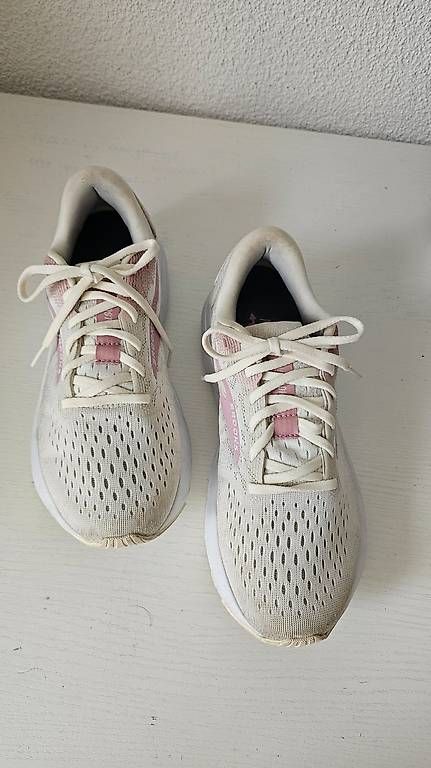 Chaussures femmes: Brooks Ghost 16 Damen Laufschuhe – D'occasion à Sursee par nei_7klk 2