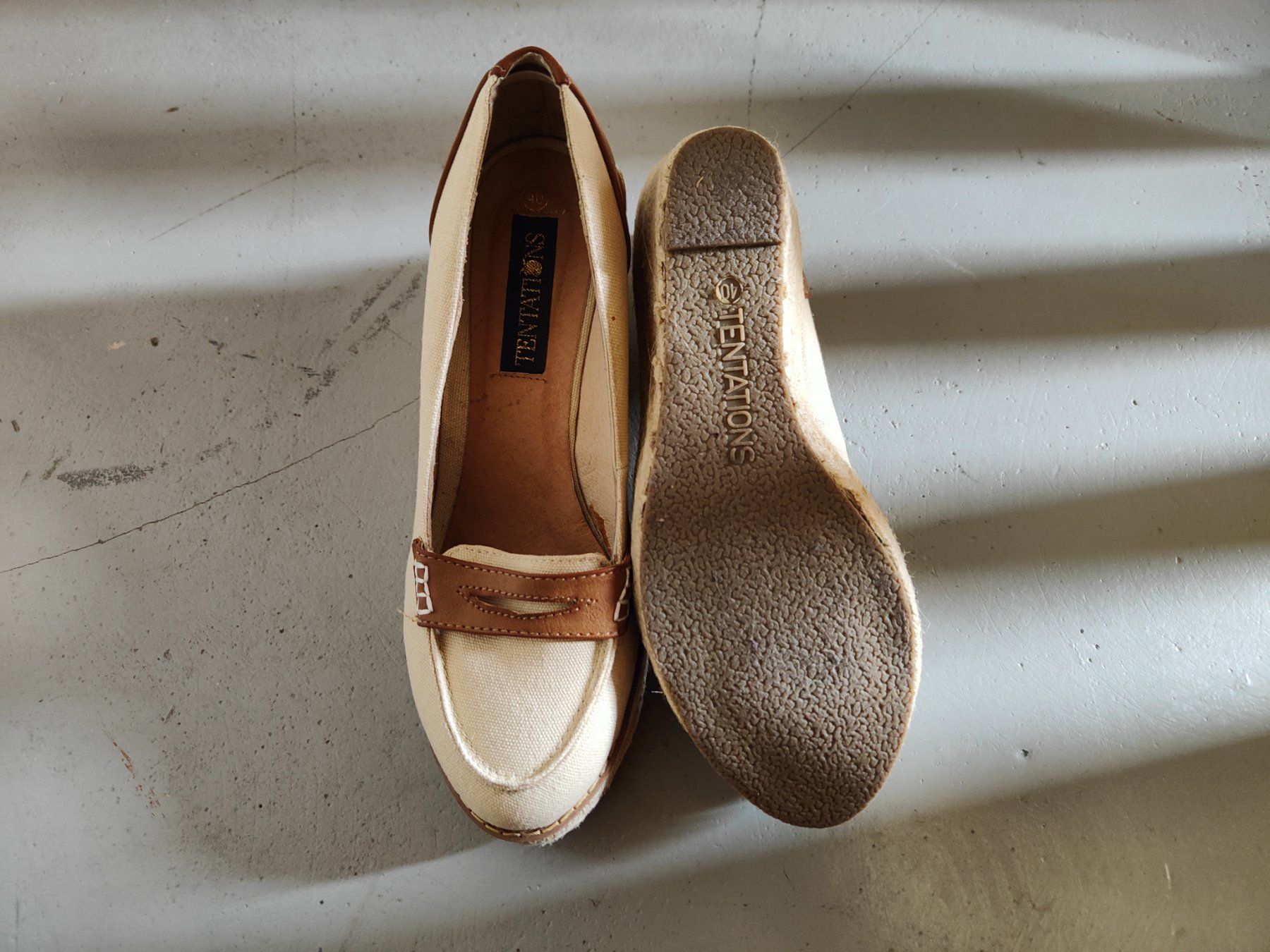Scarpe da donna: Schöne Keilpumps Grösse 40 – Usato da Dübendorf venduto da Schniesel5 2