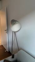 Stehlampe