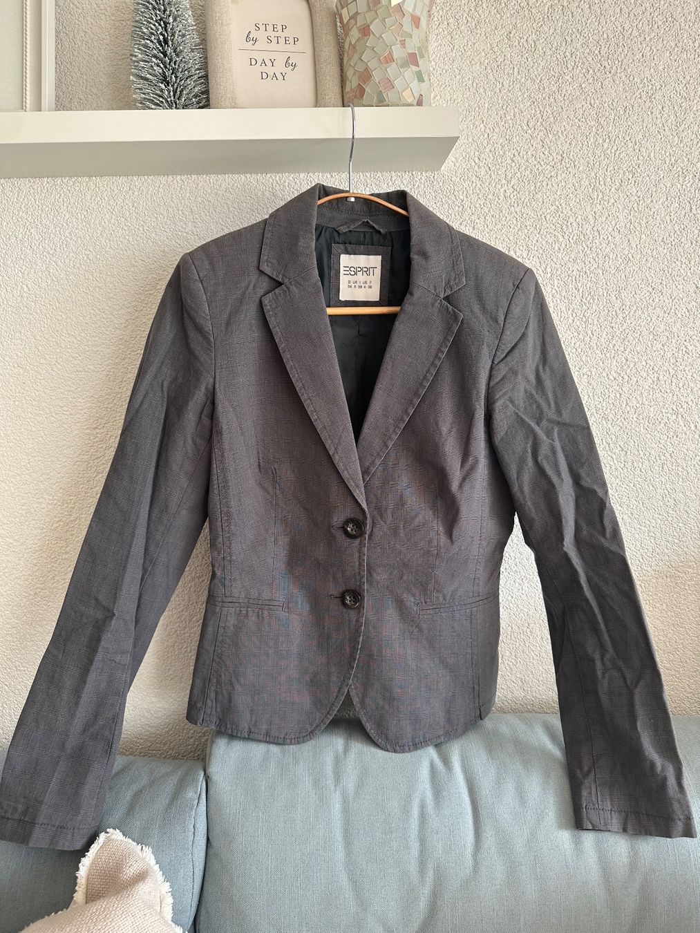 Esprit Giacche: Blazer ESPRIT 34 grau/schwarz – Usato da Rothenburg venduto da wer_g9fd