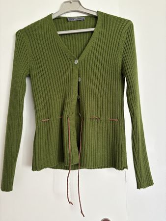 Caroll Strickjacke, Gr. 36-38, Olivgrün, Top Zustand!