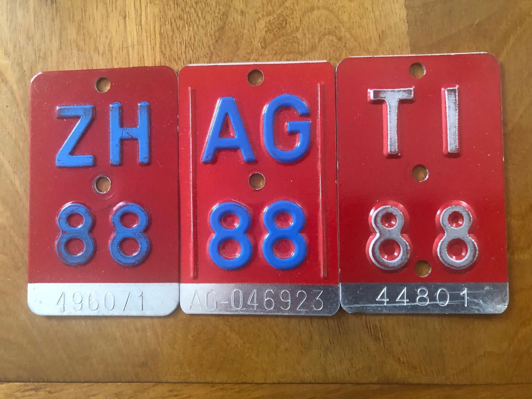 Mofa-Ersatzteile: 2 TARCHE MOFFA MOTORINA ANNI 88 RARA – Gebraucht aus Davesco-Soragno von kappas