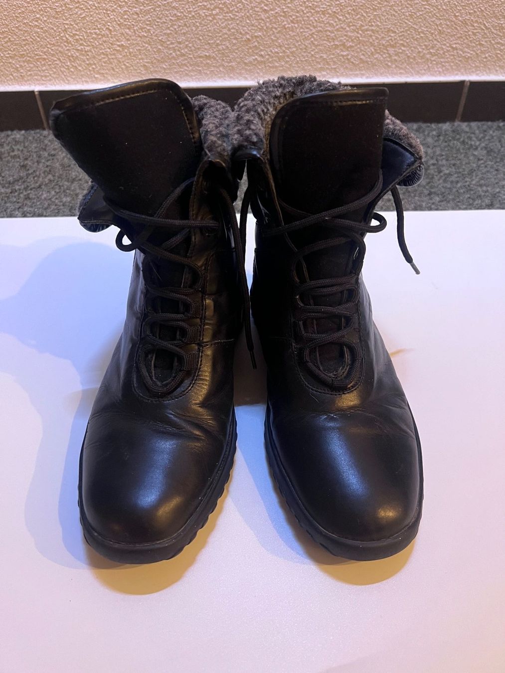 Scarpe da donna: JanetD Leder Winterstiefel mit Innenfutter Grösse 39 – Nuovo (secondo la descrizione) da Frauenfeld venduto da isa_9cy7 1