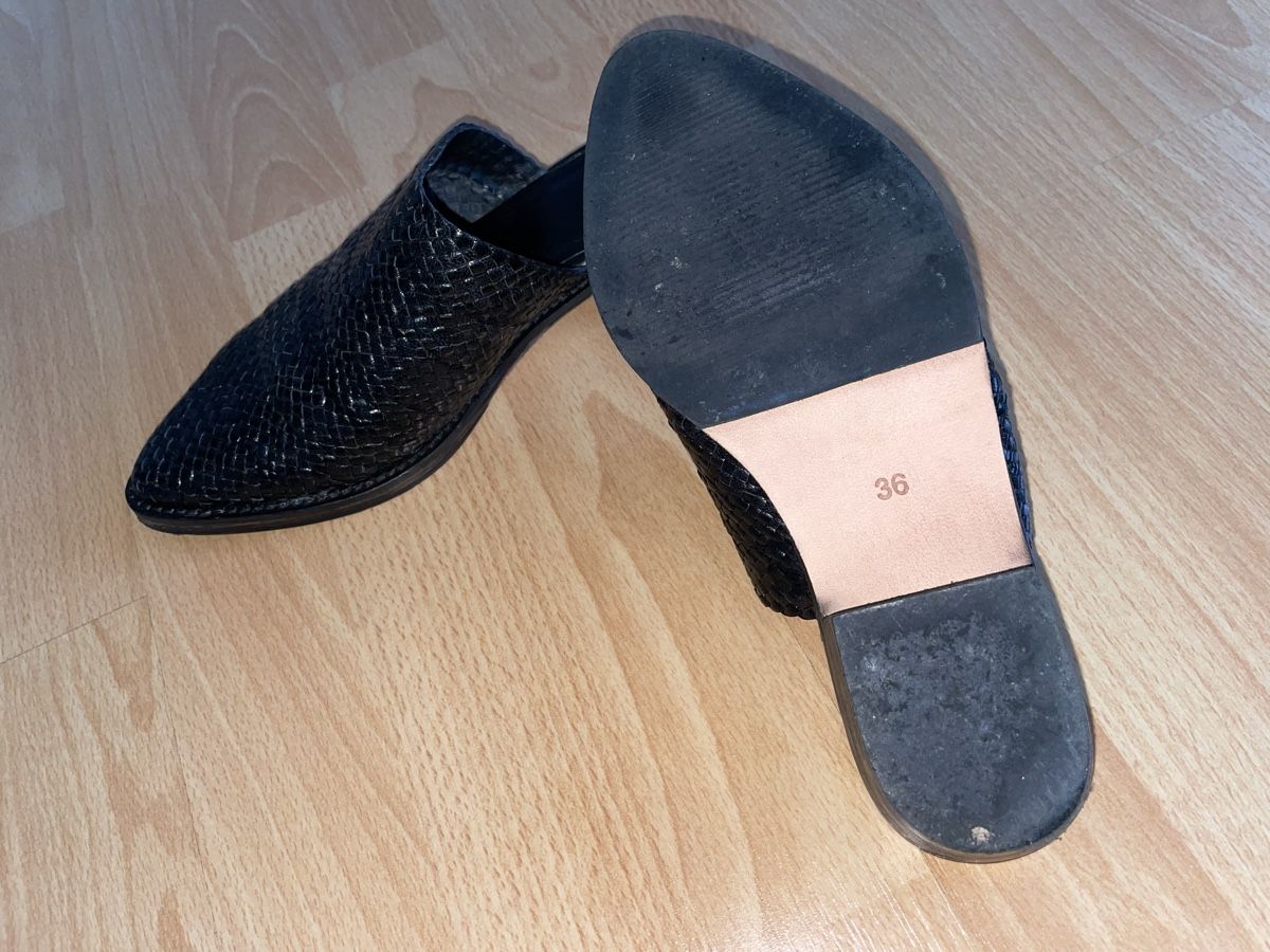 Scarpe da donna: Schwarze Leder Halbschuhe mit Absatz - Gr. 36 - Kiwi – Nuovo (secondo la descrizione) da Zug venduto da alex___4 2