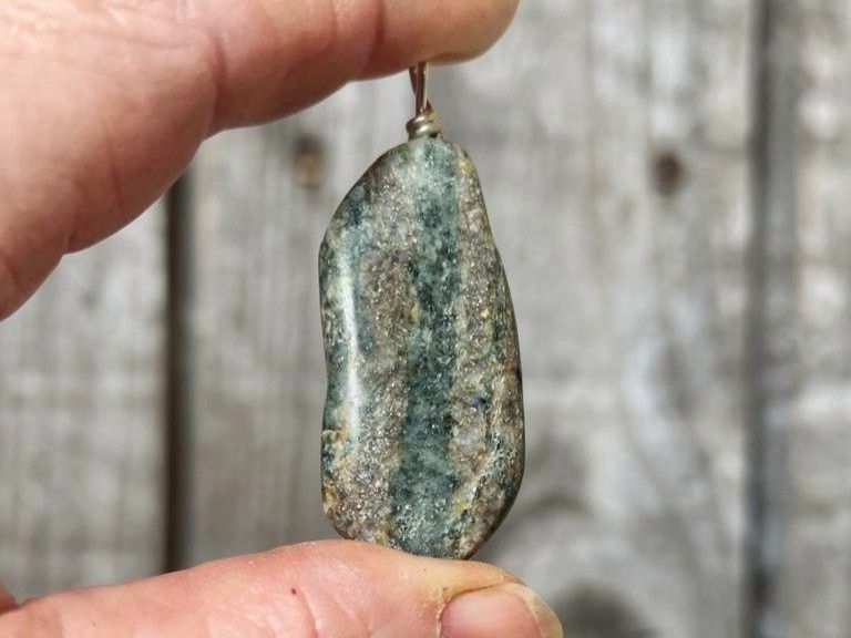 Pendentifs: Schweizer Flussstein Anhänger – Neuf avec emballage d'origine à Aarau par Schmuckhoehle_MD