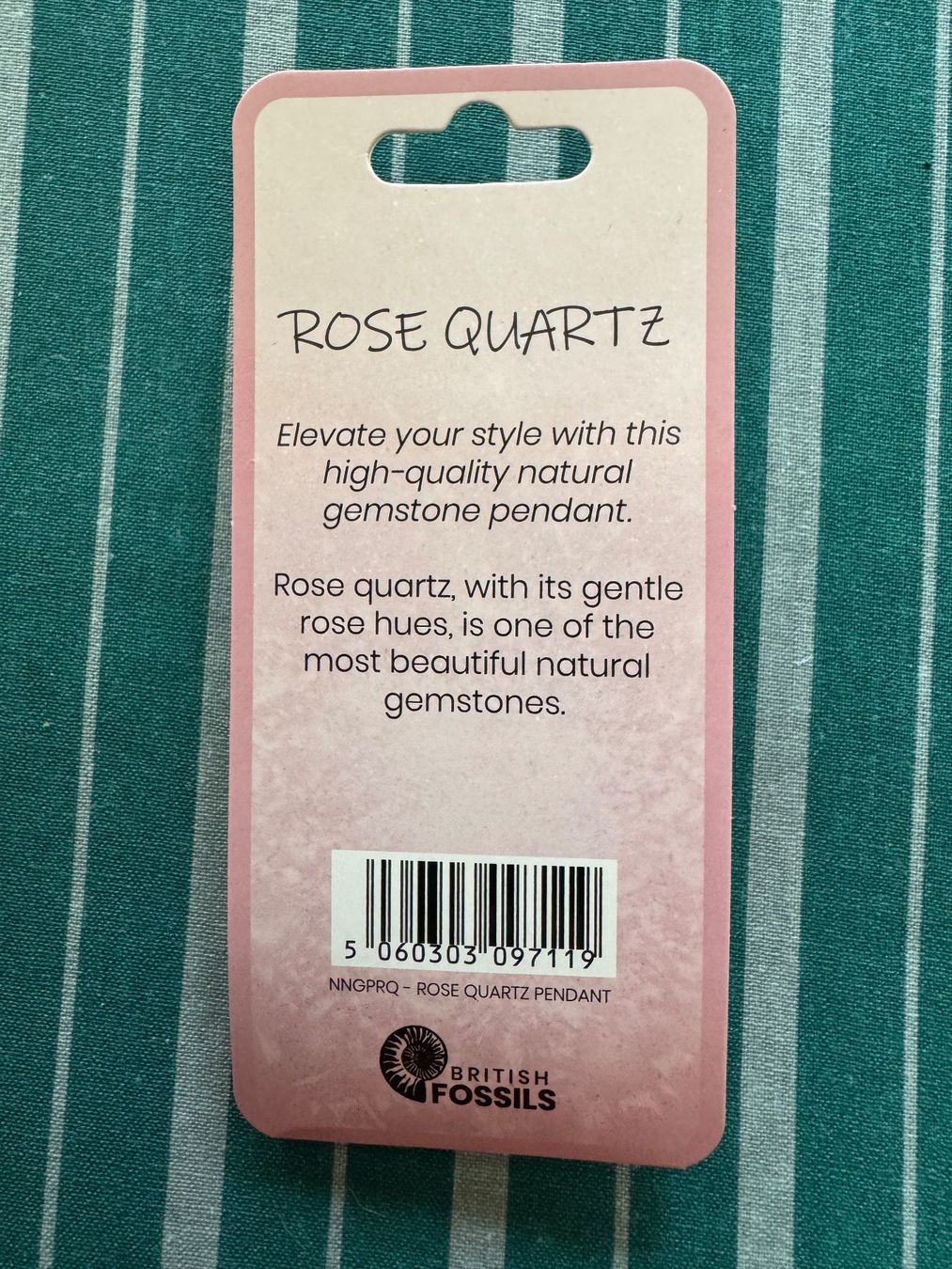 Ketten: Halskette mit Rosenquarz – Neu und originalverpackt aus Grabs von Dekostuebli 1