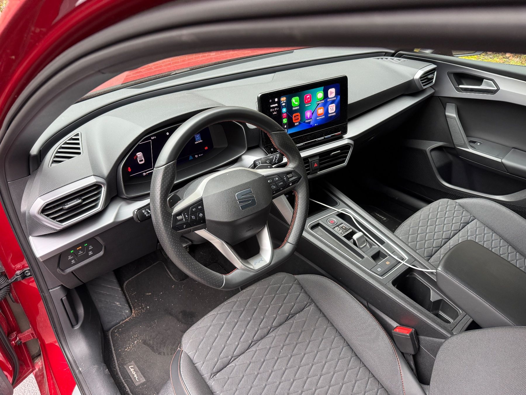 Seat Autos: Seat Leon ST FR 1.5 wenig Kilometerstand – Gebraucht aus Giswil von urr_7c5j 4