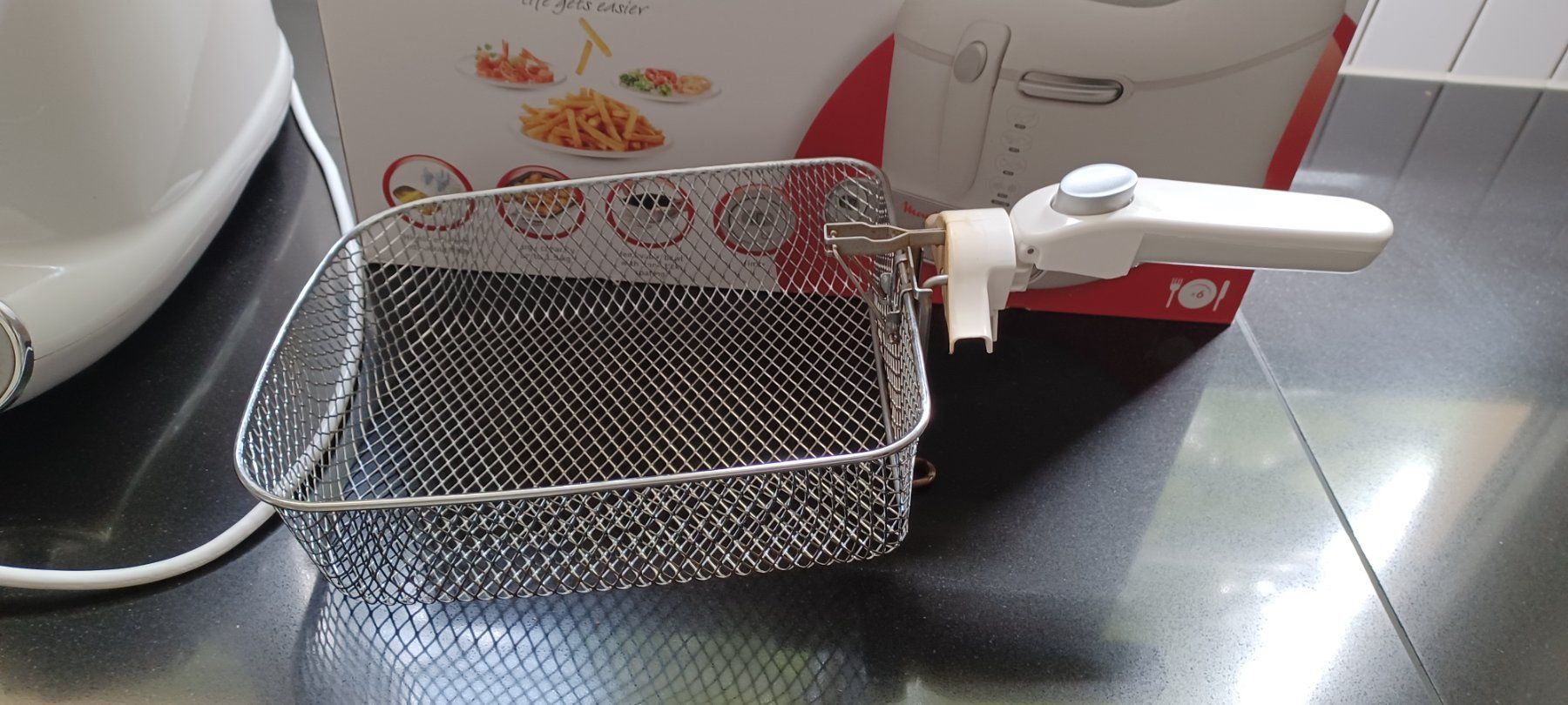 Moulinex Elettrodomestici da cucina: Fritteuse Moulinex – Usato da Menziken venduto da Nikkimcanton 2