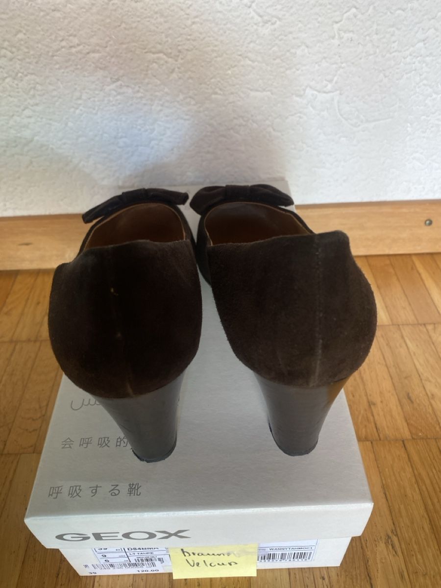Scarpe da donna: Capriccio wunderschöne Pumps mit Masche Gr.e39 – Usato da Pfäffikon SZ venduto da Anita8808 2