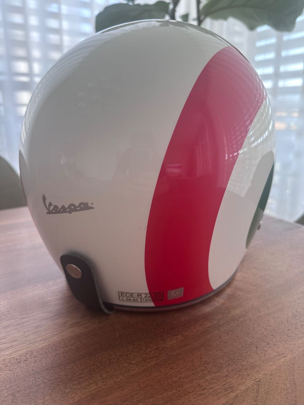 Vespa Helme & Visiere: Vespa Italia Helm – Gebraucht aus Dübendorf von tre_5vmw 2
