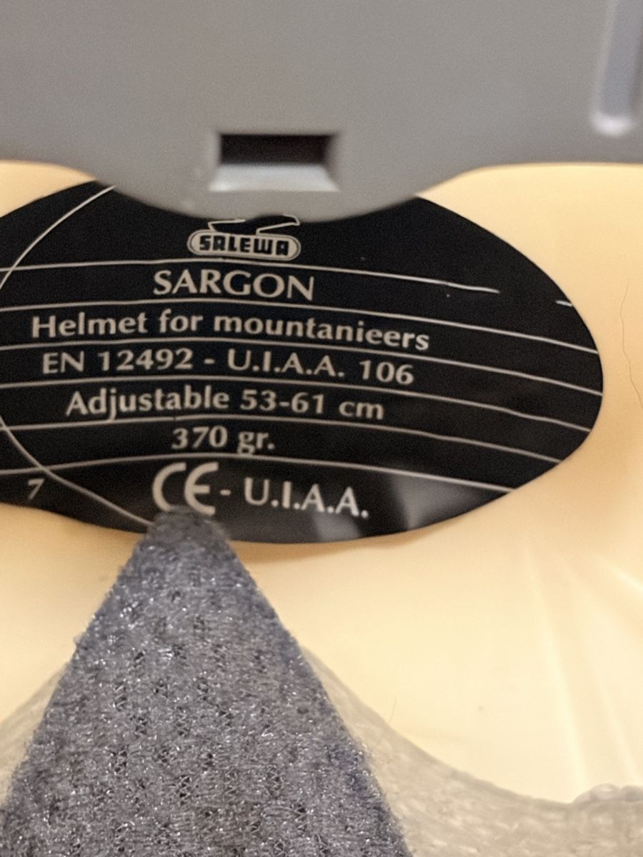 Salewa Helme: Kletterhelm salews – Gebraucht aus Naters von Headliner88 2