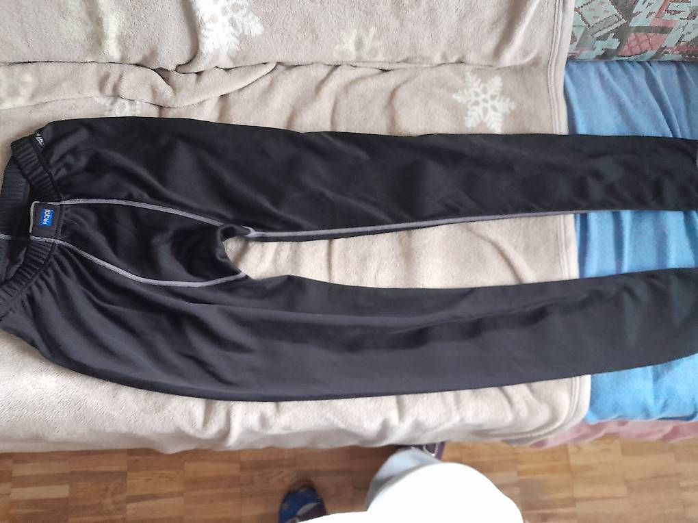 Sonstiges für Haushalt & Wohnen: Thermounterhose gr. S – Gebraucht aus Ostermundigen von deb1deb1