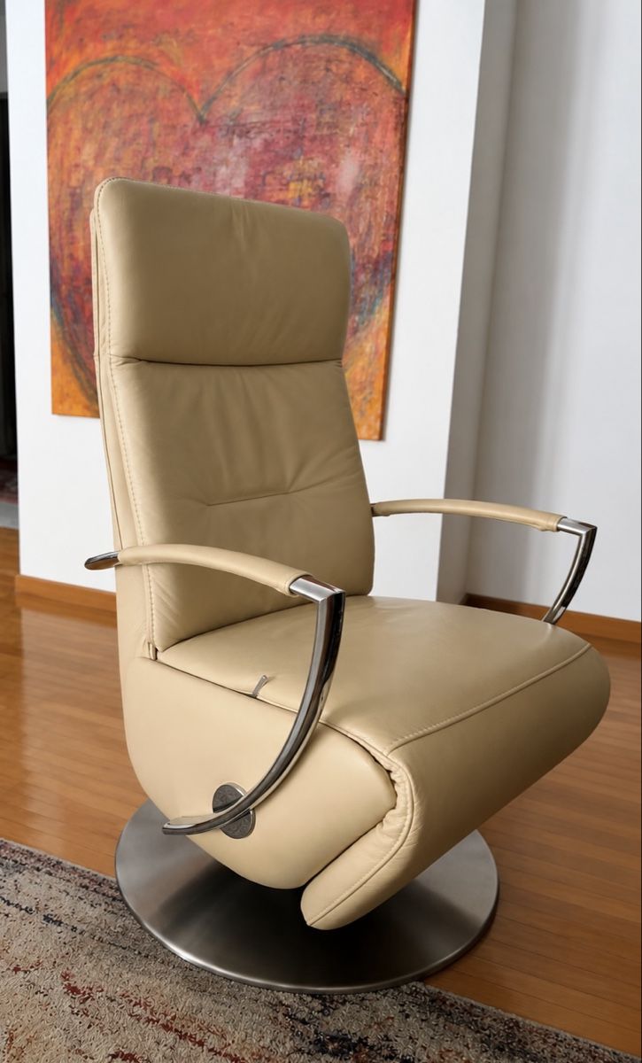 Poltrone: Eleganter Relaxsessel aus Leder – Usato da Koblenz venduto da WowPrinzip 3