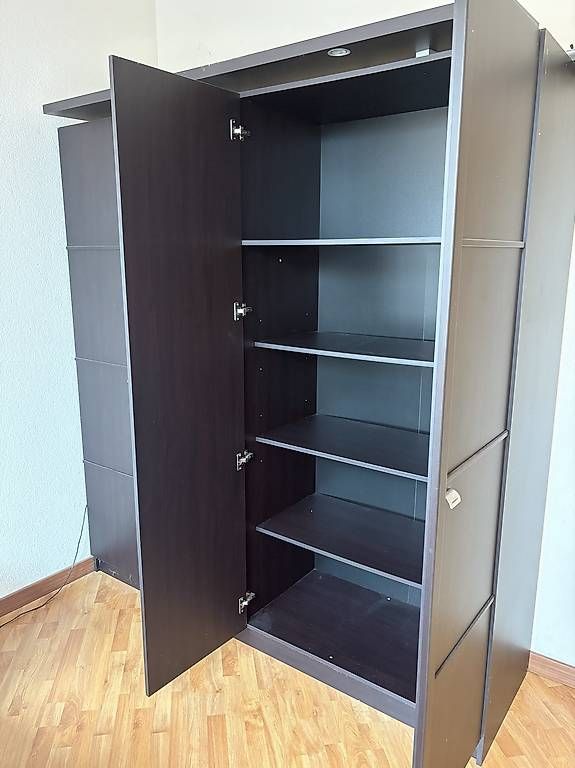 Armadi: Armoire à habits  – Usato da Dombresson venduto da jor_wdd7 1