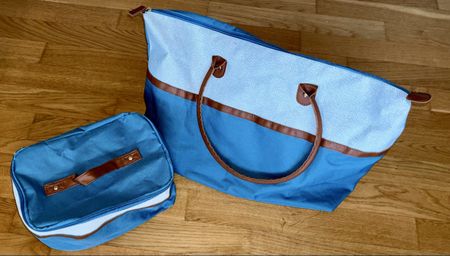 Blaue Weekender Reisetasche & Kosmetiktasche im Set!