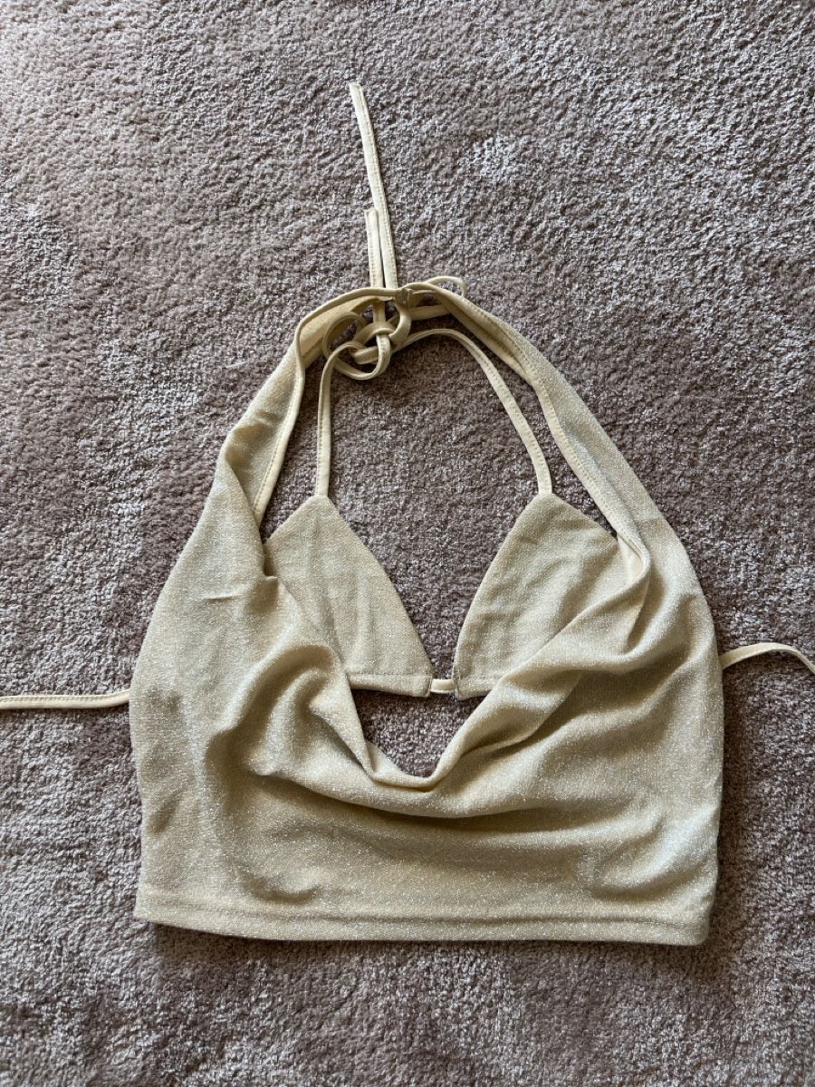 Tops: Crop top beige a paillette M – Neuf (Voir description) à Lausanne par mae_dj7r 1