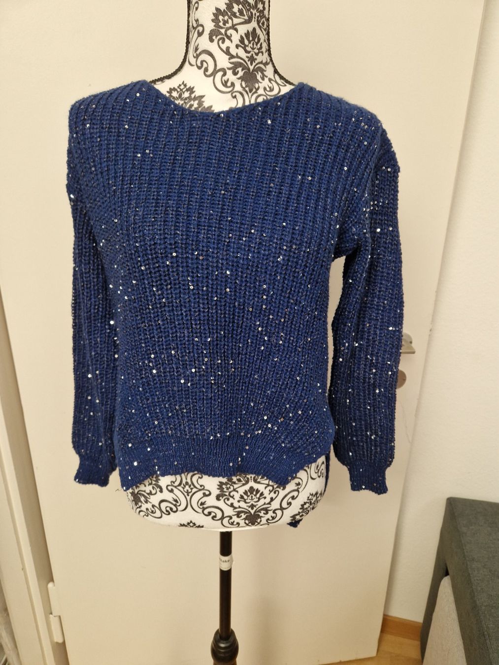 Maglioni & Felpe: Blauer Glitzerpullover, Gr. M, Winterpulli – Nuovo (secondo la descrizione) da Glattbrugg venduto da mas_75t2