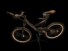 Fully Mountainbike Canondale Super V600