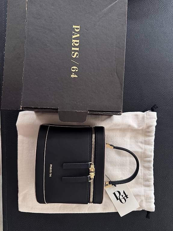 Sacs femmes: Neue Ledertasche PARIS/64 – D'occasion à Frauenfeld par Jessy_kardakova 4