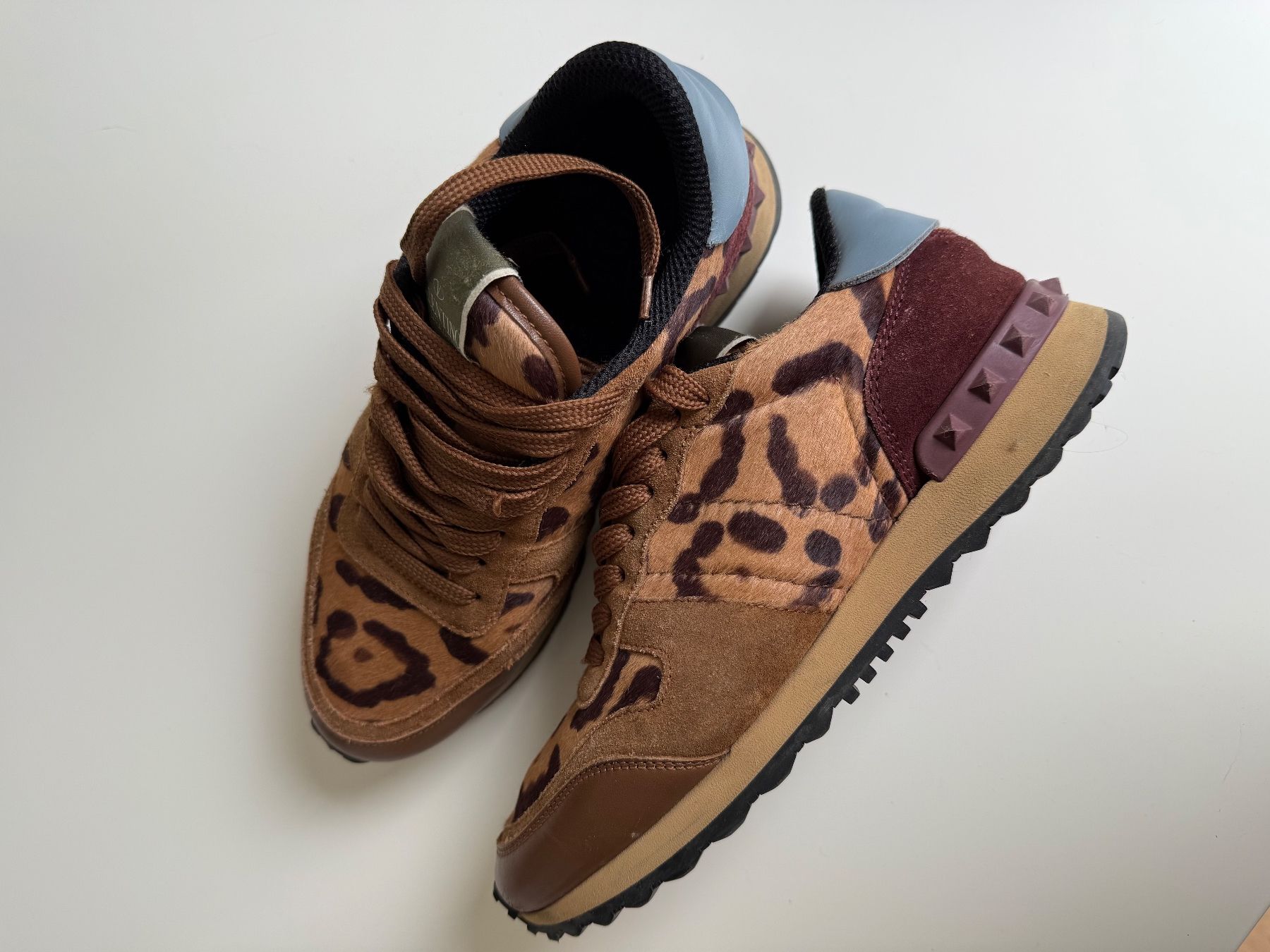 Valentino Damenschuhe: Valentino Sneakers Turnschuhe – Gebraucht aus Winterthur von 19.19 2