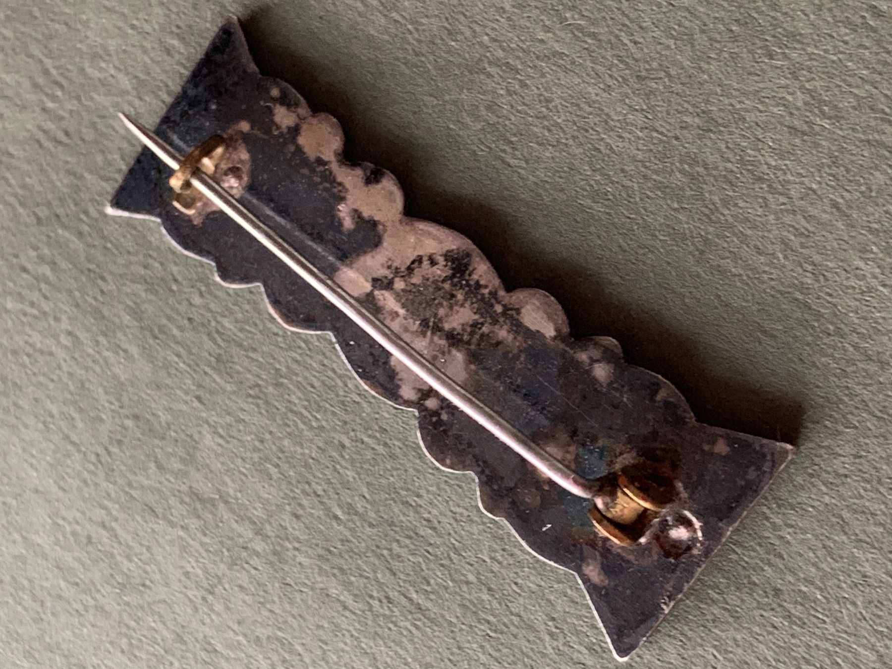 Spille & Fermagli: Brosche Säule /Ornament – Usato da Laufen venduto da Bellebellezza 3