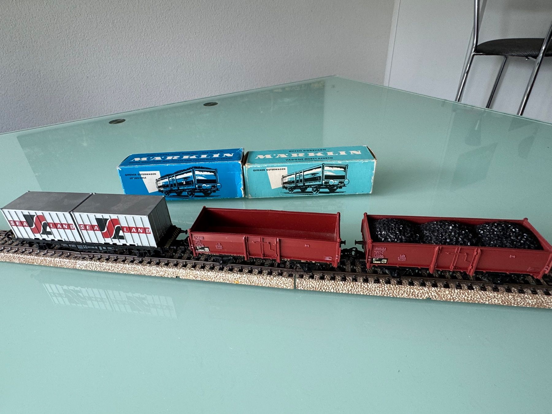 Märklin Modellini di ferrovie: 3 Märklin Güterwagen – Usato da Köniz venduto da Henebe