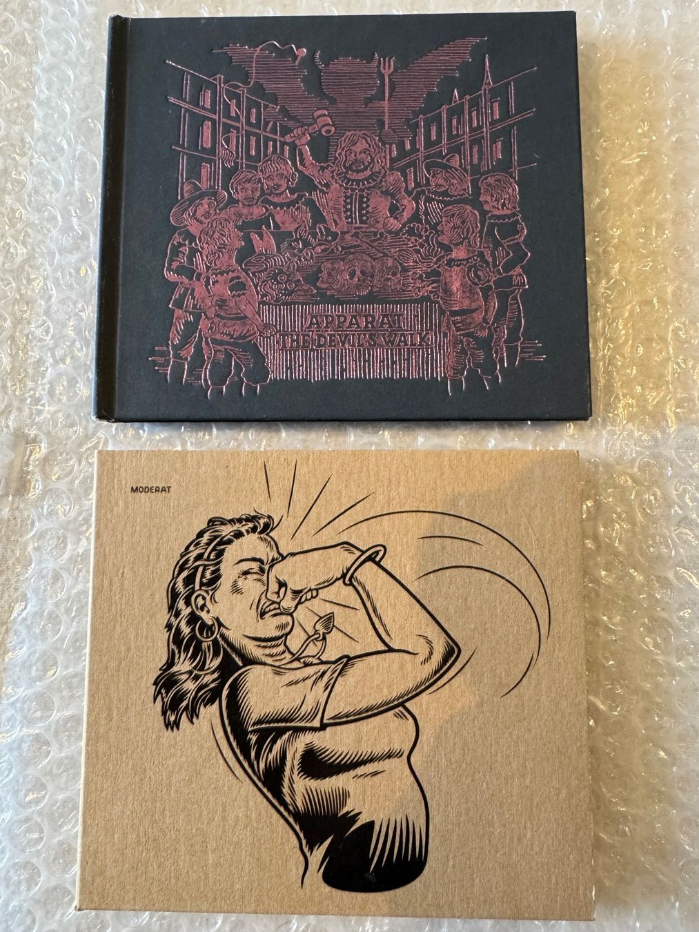 CD: 2 Techno / Elektro CD‘s -  Moderat  & Apparat – Nuovo (secondo la descrizione) da Duggingen venduto da Kisha010