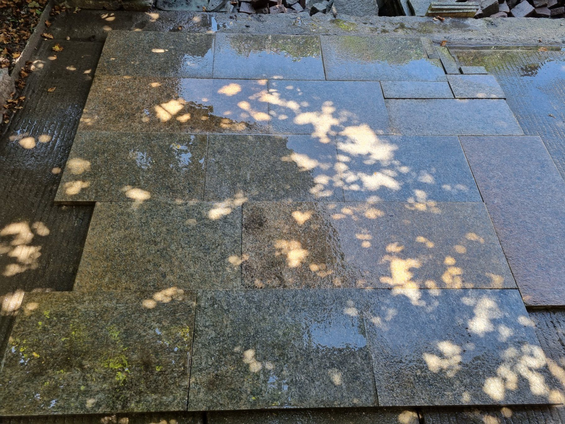 Rivestimenti per pavimenti: Gebrauchte Jura-Kalksteinplatten, ca. 3 m2 – Usato da Fürstenaubruck venduto da PizBeverin2018 6