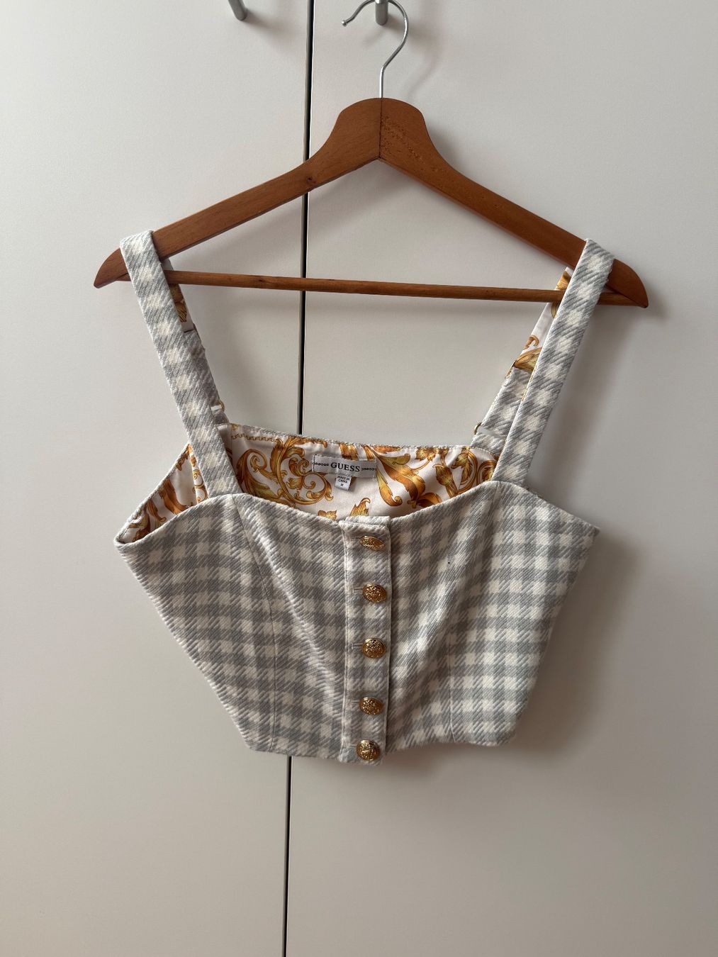 Guess Tops: GUESS Crop Top Weste – Neu (gemäss Beschreibung) aus Goldach von jil_vnd8