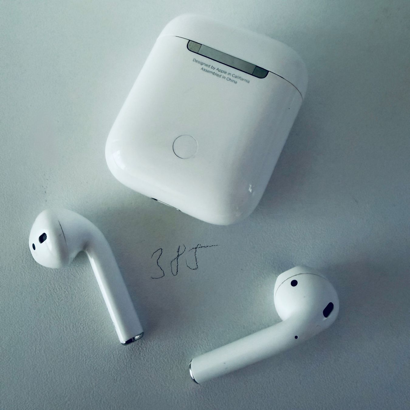 Apple Kopfhörer: Original Apple AirPods 2 Gen. Wireless Kopfhörer & Case – Gebraucht aus Basel von MY.AIRPODS.SHOP 7