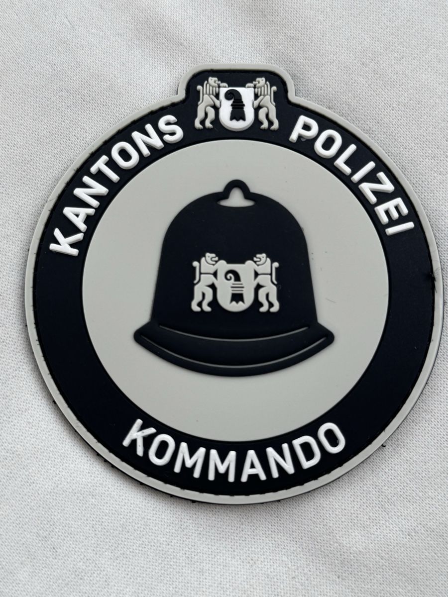 Plaketten & Abzeichen: Kantonspolizei Basel Stadt Rubber – Neu und originalverpackt aus Sisseln AG von Daeha1