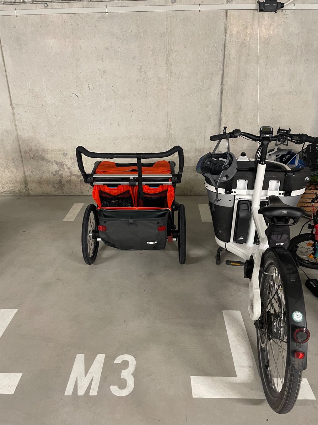 Thule Anhänger: Thule Cross 2 mit Jogging-Rad – Gebraucht aus Zürich von Placevendome 8