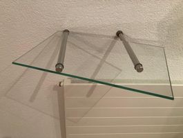 Glastablar mit Träger