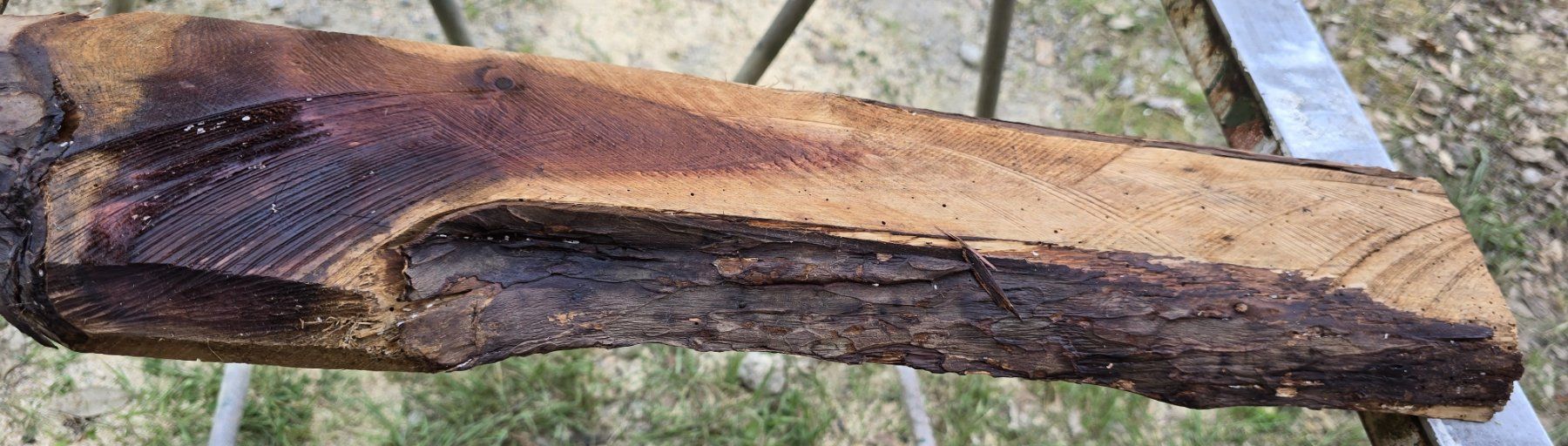 Articoli in legno: Altes Holzbrett  – Usato da Rorschacherberg venduto da snOOpydOg11 7
