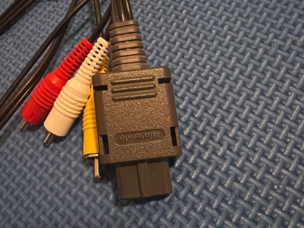 Nintendo Konsolen: Nintendo 64 / N64 Konsole mit 2 Controller – Gebraucht aus Gossau SG von schlitzerdemon 5