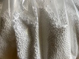 Billes de polystyrène pour rembourrage de coussin, pouf etc.