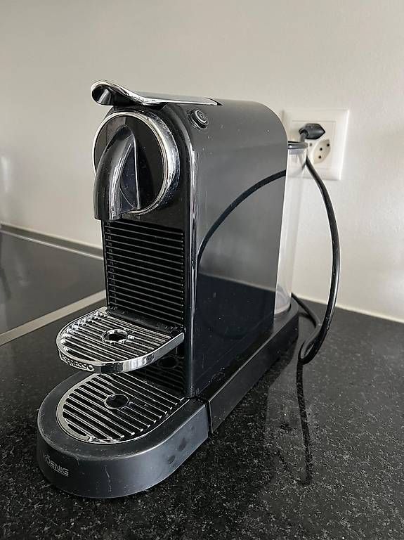 Nespresso Macchine per caffè & Macchine per espresso: Nespresso Citiz Coffee Machine - Schwarz – Usato da Zürich venduto da mic_rn2q