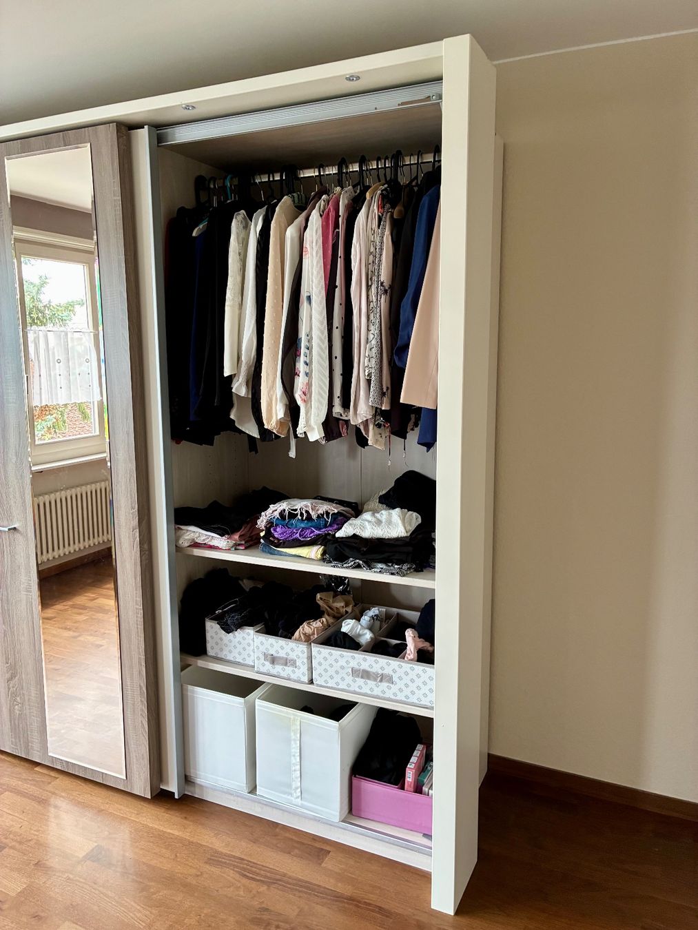 Armoires: Kleiderschrank – D'occasion à KLOTEN par jue_6j9w 3