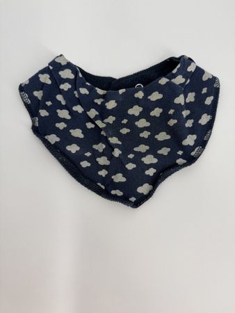 Baby Halstuch blau mit Wolkenmuster 