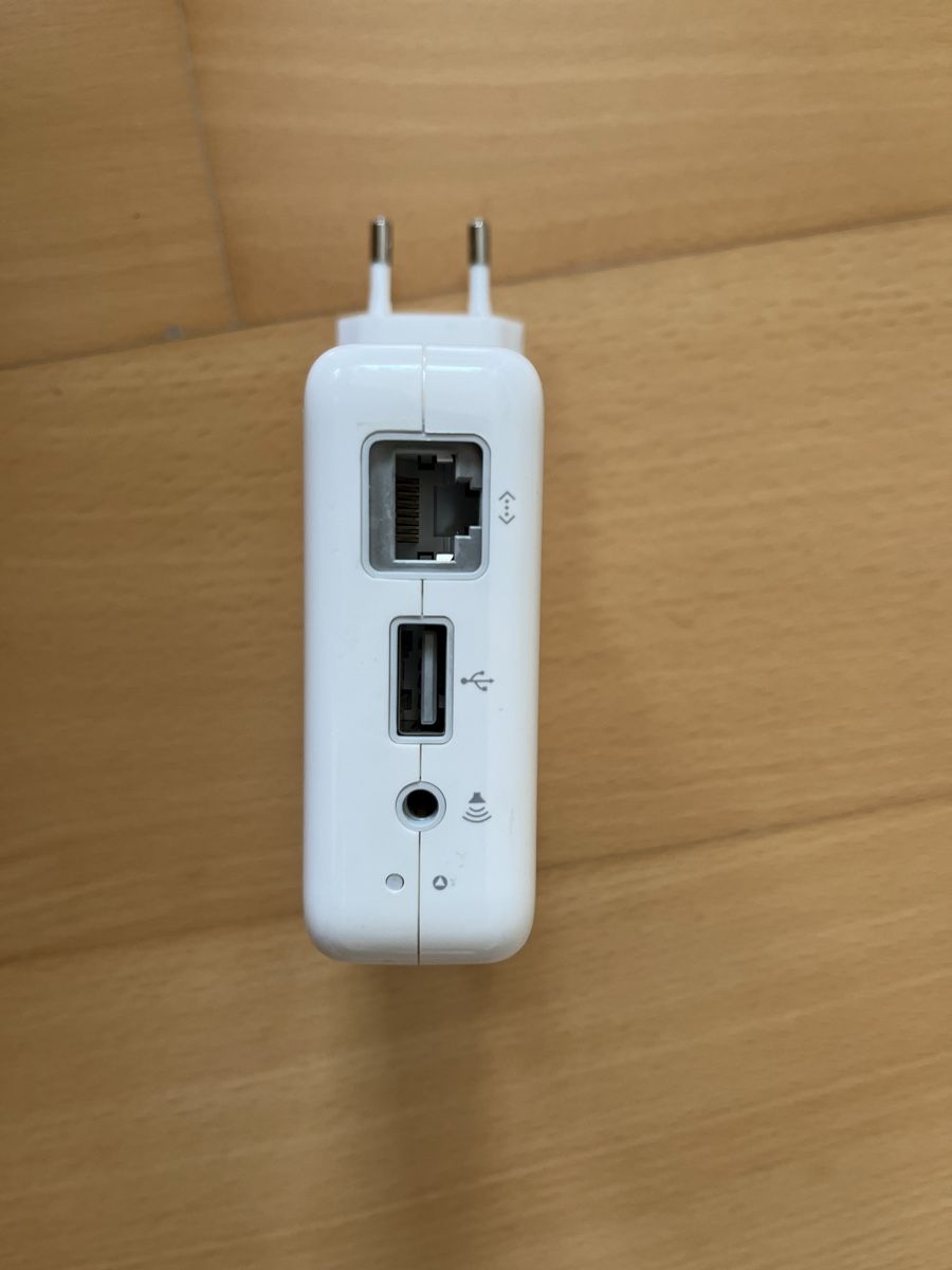 Apple Modem & Router: Apple AirPort Express Basé station  – Usato da Zürich venduto da pat_rx9j 1